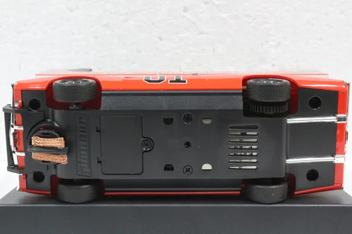 Vista 5 de Pioneer P131 El General Lee '69 Dodge Charger - Duques de Hazzard, #01 1:32 Slot Car