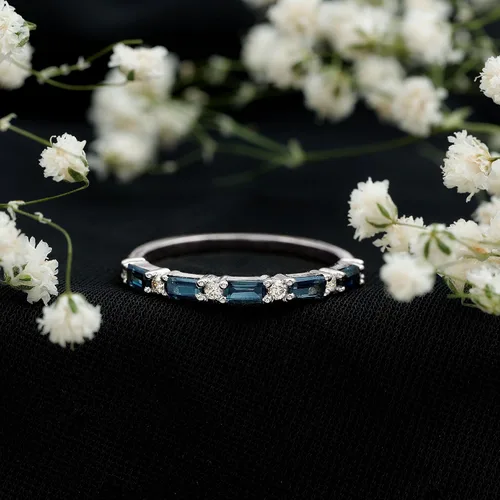 Vista 5 de Natural London Blue Topaz Diamond Half Eternity Anillo de calidad AAA, anillo apilable de topacio certificado – con joyero
