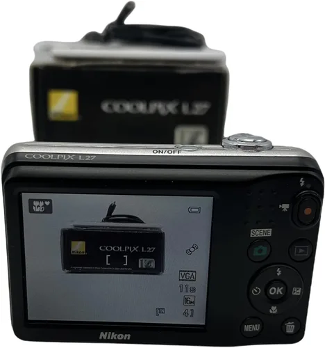 Vista 2 de Nikon COOLPIX L27 Cámara digital de 16.1MP con zoom 5X + video de 720p (plateado) reacondicionado