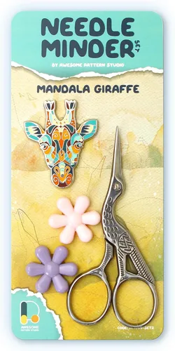 Vista 8 de Awesome Pattern Studio Needle Minder Set – Mandala Giraffe Magnetic Needle Minder + 2 agujas Threaders. Pin esmaltado para punto de cruz, bordado