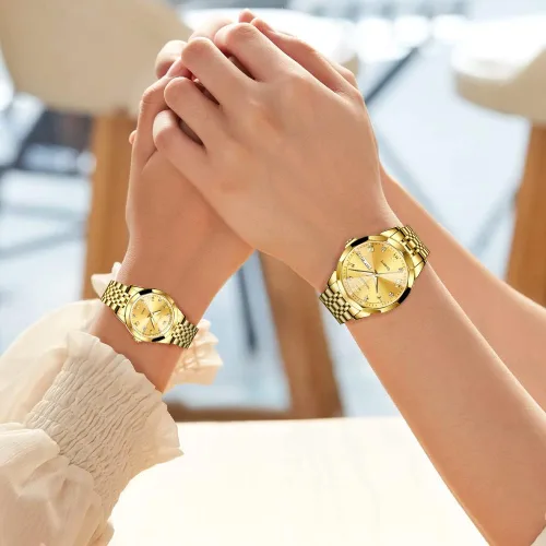 Vista 21 de OLEVS Juego de 2 relojes de cuarzo para parejas de San Valentín, calendario luminoso, ventana de fecha, 3 ATM, impermeable, casual, acero