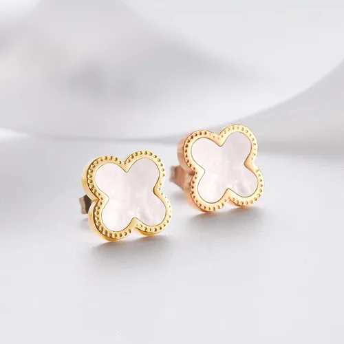 Vista 2 de GFEEL Aretes de trébol de cuatro hojas para mujer, chapados en oro de 18 quilates, de acero inoxidable de la suerte de 4 hojas, joyería de regalo