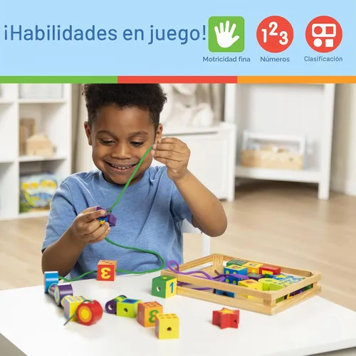 Vista 5 de Cuentas de madera para enlazar Melissa & Doug, actividad educativa con 27 mostacillas y 2 cintas
