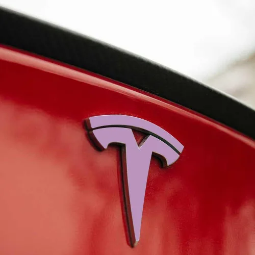 Vista 43 de IPG Compatible con Tesla Modelo 3 Juego de calcomanías (Set de 9 logotipos) Adhesivos para personalizar tu vehículo
