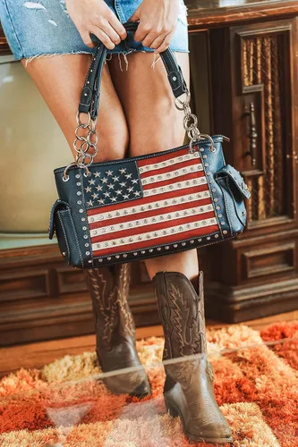 Vista 2 de Montana West Bolso patriótico con tachuelas para mujer, bolso con bandera estadounidense y bolso cruzado