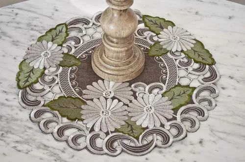 Vista 4 de LINENS Art and Things - Mantel individual bordado perlado con hojas verdes sobre marrón (redondo de 15 pulgadas)