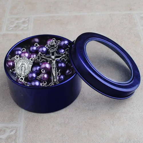 Vista 5 de Collar de rosario de perlas de cristal púrpura y rosa con pieza central de miracuolo y crucifijo de plata con caja de regalo de metal Puprle, Perla
