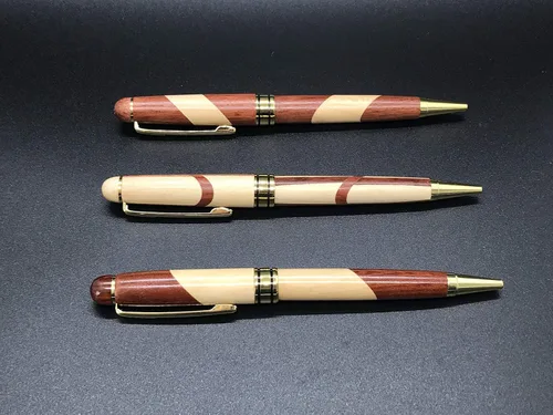 Vista 3 de Bolígrafo de madera personalizado, personalizable en arce, bambú, palo de rosa, bolígrafo de madera de punta redonda - grabado