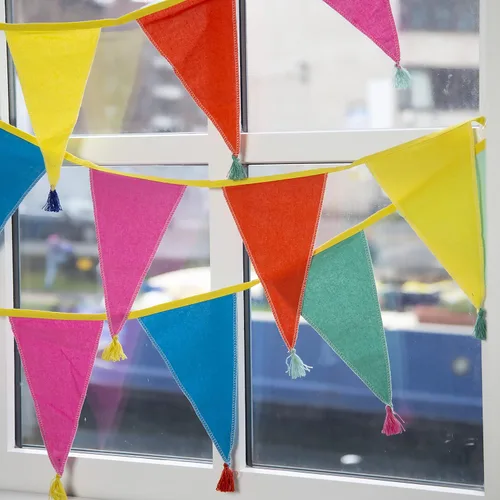 Vista 14 de Talking Tables Bandera de tela arcoíris con borlas – 10 pies Guirnalda de banderines de bandera triangular, 100% algodón, para niños, niñas
