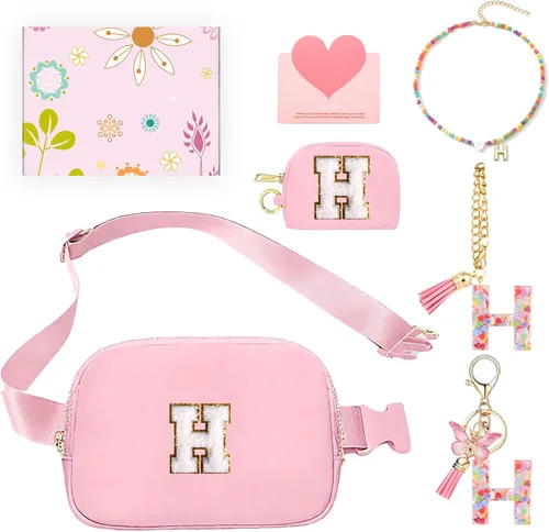 Vista 14 de Regalos de moda para niñas adolescentes, cangurera con monograma para niña con llavero, collar, dijes de taza, tarjeta de felicitación y caja