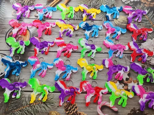 Vista 3 de Paquete de 20 mini juguetes para ansiedad con forma de caballo pequeño, para autismo, fiesta de cumpleaños, regalos para escuela, aula, adultos