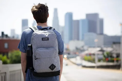 Vista 7 de Dakine Mochila unisex DLX de 365 unidades bolsa para laptop de 27 litros