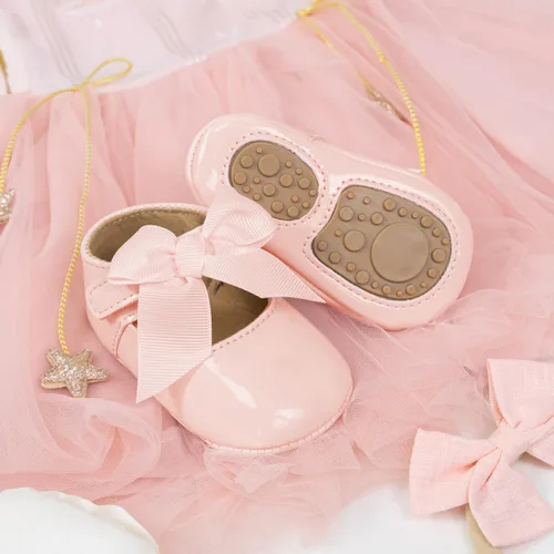 Vista 4 de Miamooi Zapatos de vestir de boda para bebés y niñas, zapatos de ballet con lazo de princesa Mary Jane, zapatos planos para primeros pasos, zapatos
