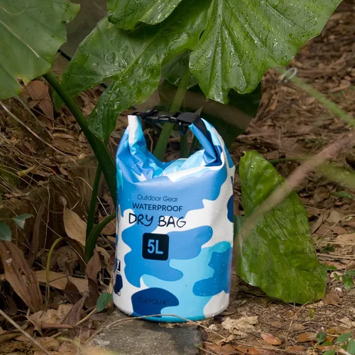 Vista 5 de YUMQUA Paquete de bolsa seca impermeable de 5L con 2 bolsas grandes impermeables para teléfono