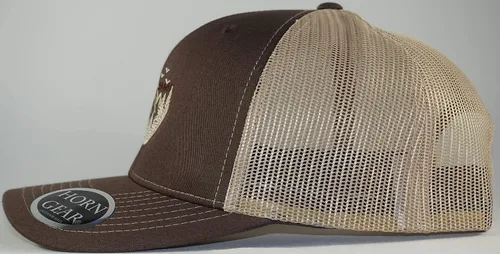 Vista 3 de HORN GEAR Trucker Hat - Edición de sombrero de montaña