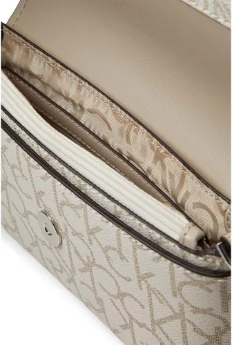 Vista 3 de Calvin Klein Bolso cruzado con solapa para artículos clave