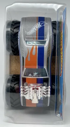 Vista 3 de DieCast Hot Wheels 2022 Monster Trucks Rodger Dodger de gran tamaño, escala 1:24