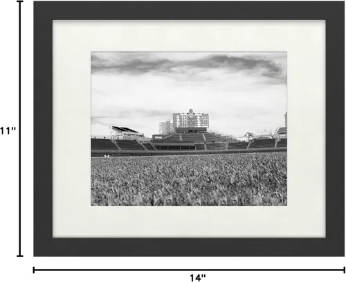 Vista 9 de Trademark Fine Art Wrigley by Yale Gurney, blanco mate, marco negro, 16 x 20 pulgadas, multicolor