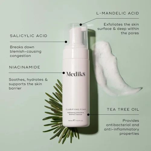 Vista 2 de Medik8 Espuma clarificante, limpiador facial exfoliante ligero AHA y BHA, ácido salicílico y nicacinamida, limpiador facial suave y espumoso, 5 onzas