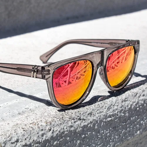 Vista 23 de Blenders Eyewear Clover – Gafas de sol polarizadas – Duraderas y elegantes – 100% protección UV – Para hombres y mujeres