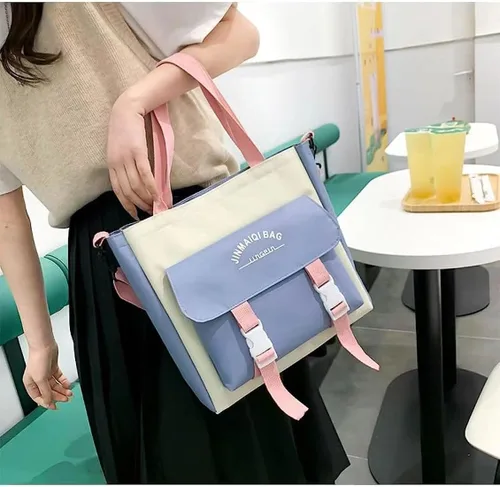 Vista 4 de Juego de 5 mochilas estéticas lindas con alfileres y colgante, mochila japonesa kawaii para la universidad para computadora portátil, mochila Negro