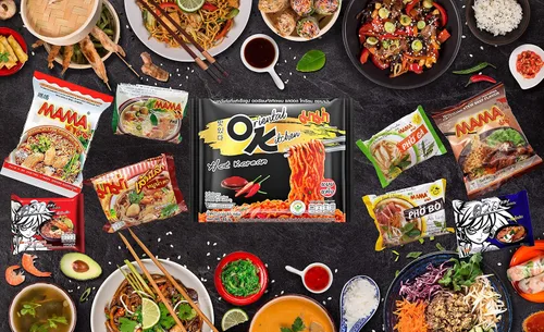 Vista 8 de HCG Paquete variado de fideos ramen tailandeses con sopa mamá y fideos instantáneos Wai Wai, paquete de 15 con palillos, juego de 18 piezas