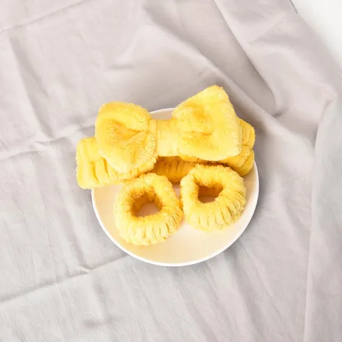 Vista 3 de Diadema para lavar la cara para mujeres y niñas, pulseras de lavado facial para mujeres y niñas, diadema de spa para niñas y mujeres, Amarillo