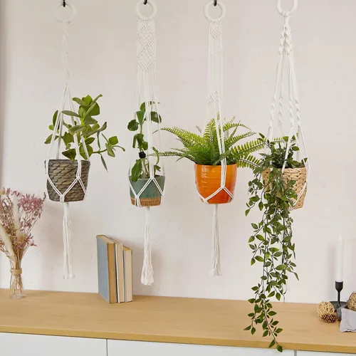 Vista 2 de OwnGrown Juego de cestas colgantes: 4 perchas de macramé de 37.5 pulgadas de largo - Soporte de macramé de algodón para macetas colgantes de 3 a 7.8