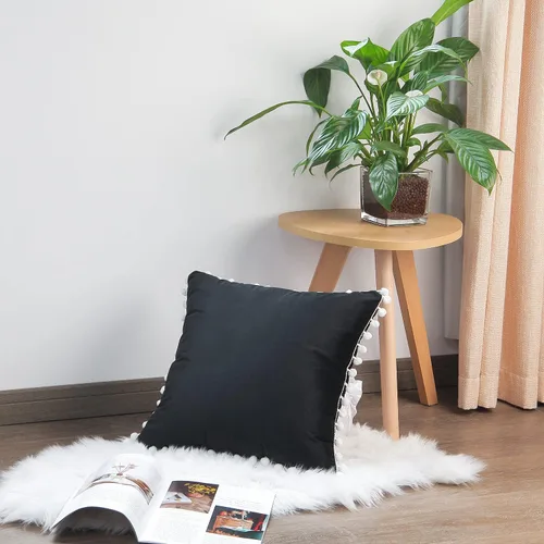 Vista 4 de Juego de 4 fundas de almohada decorativas con pompón, de terciopelo de 18.0 x 18.0 in, para sofá de cama, sala de estar, color negro