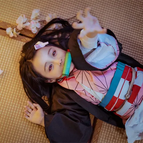 Vista 3 de UQJE Kamado Tanjir - Disfraz de cosplay de Tanjir de anime para niños, conjunto de kimono de Halloween