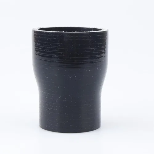 Vista 98 de AC PERFORMANCE ID de 1" a 1/2" (25mm a 13mm) Manguera de silicona recta reductora de 3 capas reforzada negra, 3" de longitud Negro