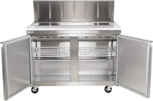 Vista 5 de Refrigerador de mesa para preparar sándwiches y ensaladas de 48" con dos puertas y 12 recipientes incluidos