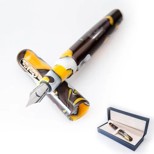 Vista 30 de Pluma estilográfica Conklin All American en negro – Punta ancha, diseño audaz y calidad premium – Regalo ideal para profesionales y entusiastas