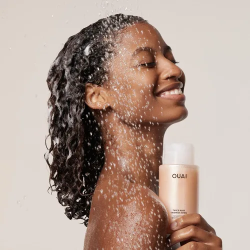 Vista 3 de OUAI Champú Espeso - Champú Hidratante con Queratina, Raíz de Malvavisco, Manteca de Karité, Aceite de Aguacate para Cabello Grueso - Fortalece e