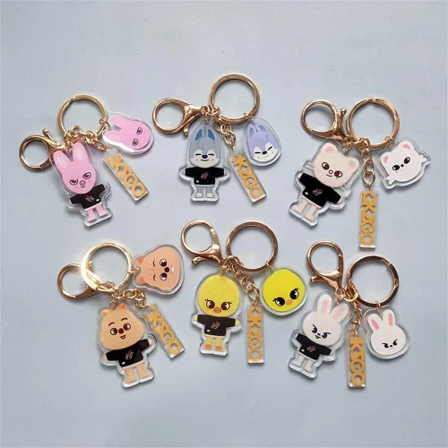 Vista 4 de MAXIDENT - Juego de regalo para niños, tarjetas fotográficas Lomo + llavero colgante Skzoo Felix Hyunjin Bangchan Changbin accesorios (A)