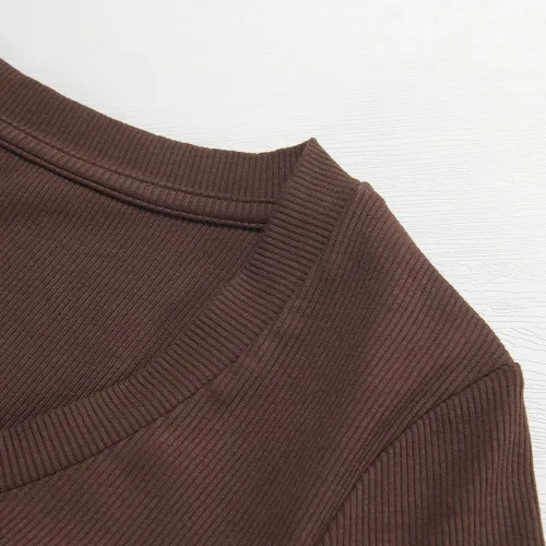 Vista 2 de PALINDA Camisetas ajustadas con cuello en V y acanaladas para mujer, básicas, de manga larga, color liso