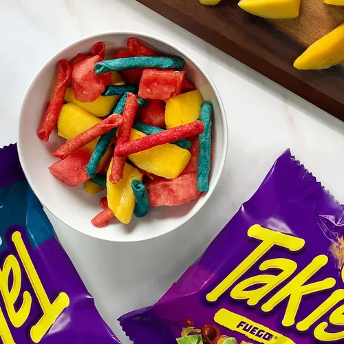 Vista 7 de Takis Blue Heat Rolled Tortilla Chips, chile picante aromatizado artificialmente, bolsa de 4 onzas