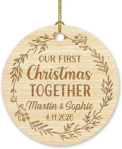 Vista 11 de Adorno de decoración de pareja juntos Navidad 2025, Adorno personalizado de nuestra primera Navidad juntos, regalo para citas, aniversario, pareja