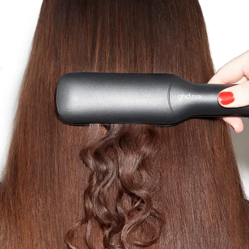 Vista 10 de ghd Max Styler Essentials Duo - Plancha plana Max (negro) con protector de cuerpo en aerosol de protección térmica para cabello (4 onzas líquidas)