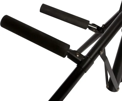 Vista 4 de OnStage Soporte de amplificador RS7501 en escenario con brazo de pluma