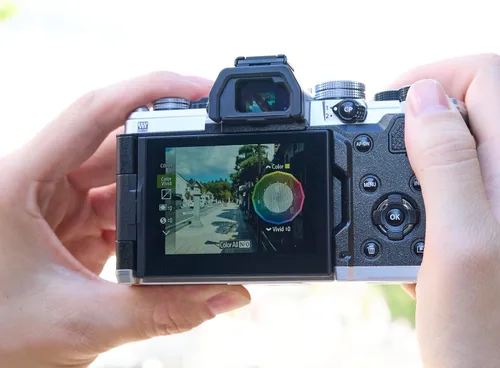 Vista 7 de OM SYSTEM Olympus OM-3 Silver Micro Cuatro Tercios Sistema Cámara de Viaje