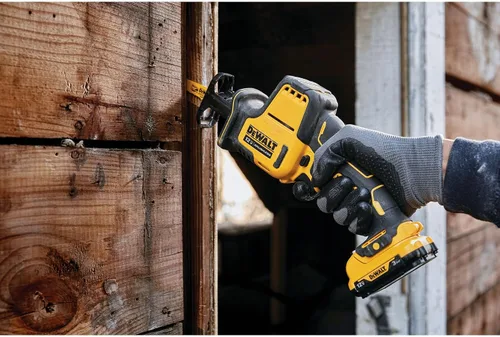 Vista 7 de DEWALT Xtreme 12V MAX* Sierra recíproca con una sola mano, inalámbrica, solo herramienta (DCS312B)