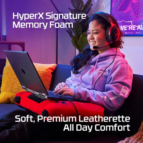 Vista 2 de HyperX Cloud III - Auriculares para juegos con cable, PC, PS5, Xbox Series XS, controladores en ángulo de 2.087 in, DTS, espuma viscoelástica, marco