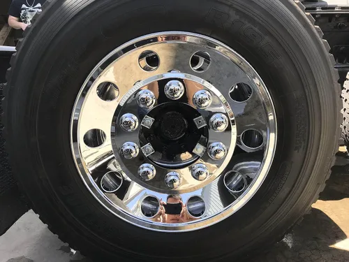 Vista 6 de Simulador de rueda trasera cromada ABS de 22.5" – Juego de 2