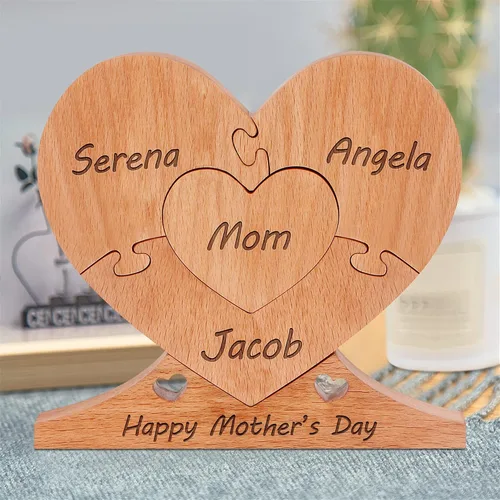 Vista 2 de Rompecabezas de corazón de madera personalizado para mamá, nombre grabado personalizado con 1-8 rompecabezas de corazón familiar, día de la madre