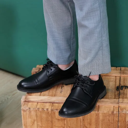 Vista 2 de Hawkwell Zapatos de vestir para niños con punta de ala clásicos y formales (niños pequeñosniños grandesjóvenes), 0 Little Kid