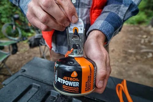 Vista 6 de Jetboil JetPower - Combustible para estufas Jetboil de camping y mochilero, 3.53 onzas