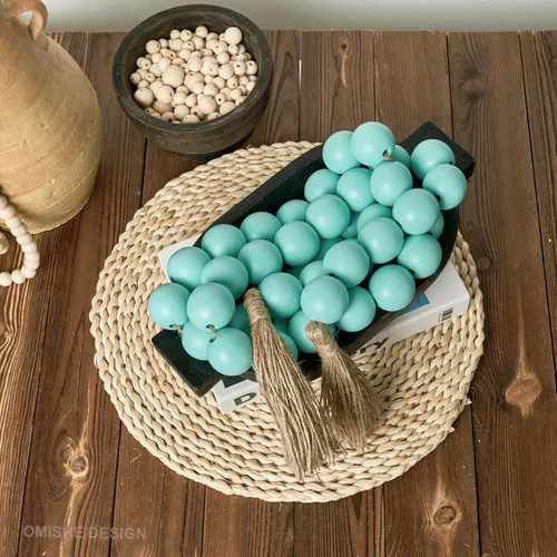 Vista 26 de OMISHE Guirnalda de cuentas de madera extra grande con cuentas de madera y borlas de 1.6 pulgadas de diámetro, cuentas decorativas rústicas de 41