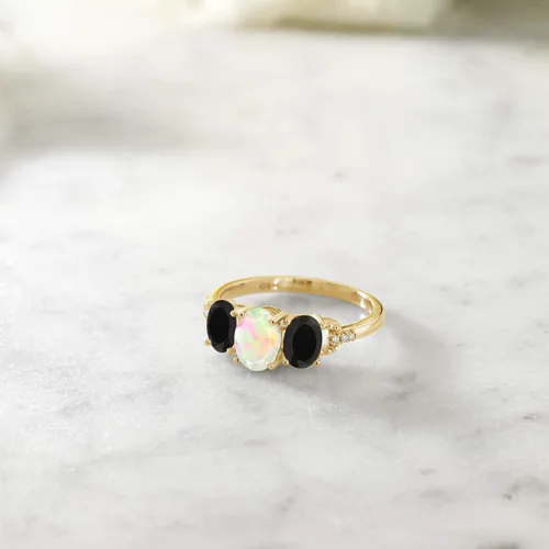Vista 4 de Gem Stone King Anillo de compromiso de 3 piedras de oro amarillo ovalado blanco etíope negro y blanco de 10 quilates para mujer
