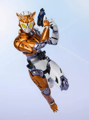 Vista 5 de TAMASHII NATIONS S.H.Figuarts Kamen Rider Valkyrie Corriendo Guepardo Kamen Rider Zero-One